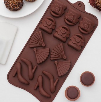 Силиконовая форма для шоколада "Дамские штучки" 14 ячеек - Магазин для кондитеров "Творим чудеса"
